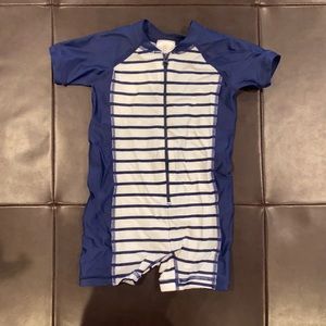 Hanna Andersson swim rash guard